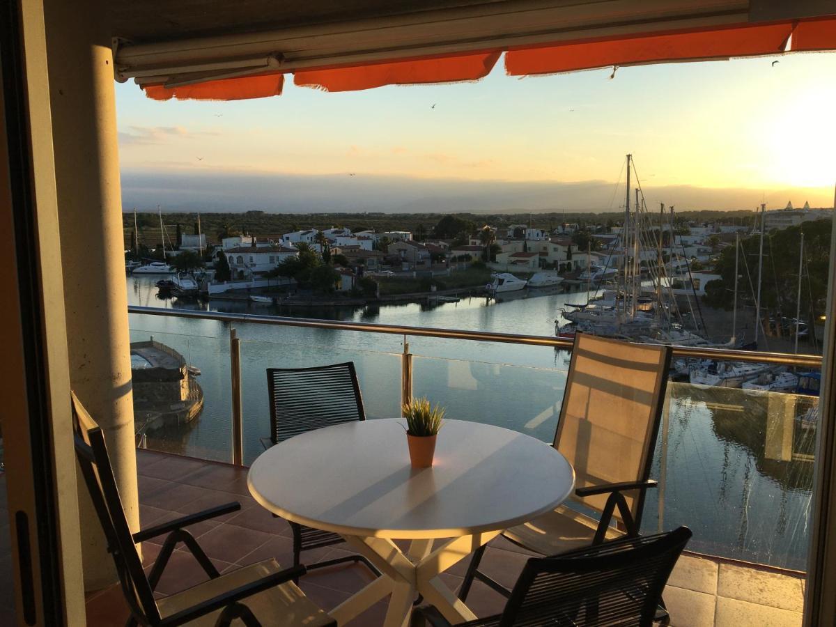 Vue Panoramique sur la Mediterrannée, appartement sur canal&proche plage Roses Extérieur photo