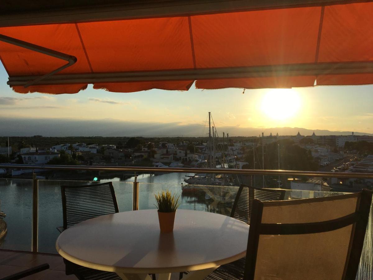 Vue Panoramique sur la Mediterrannée, appartement sur canal&proche plage Roses Extérieur photo