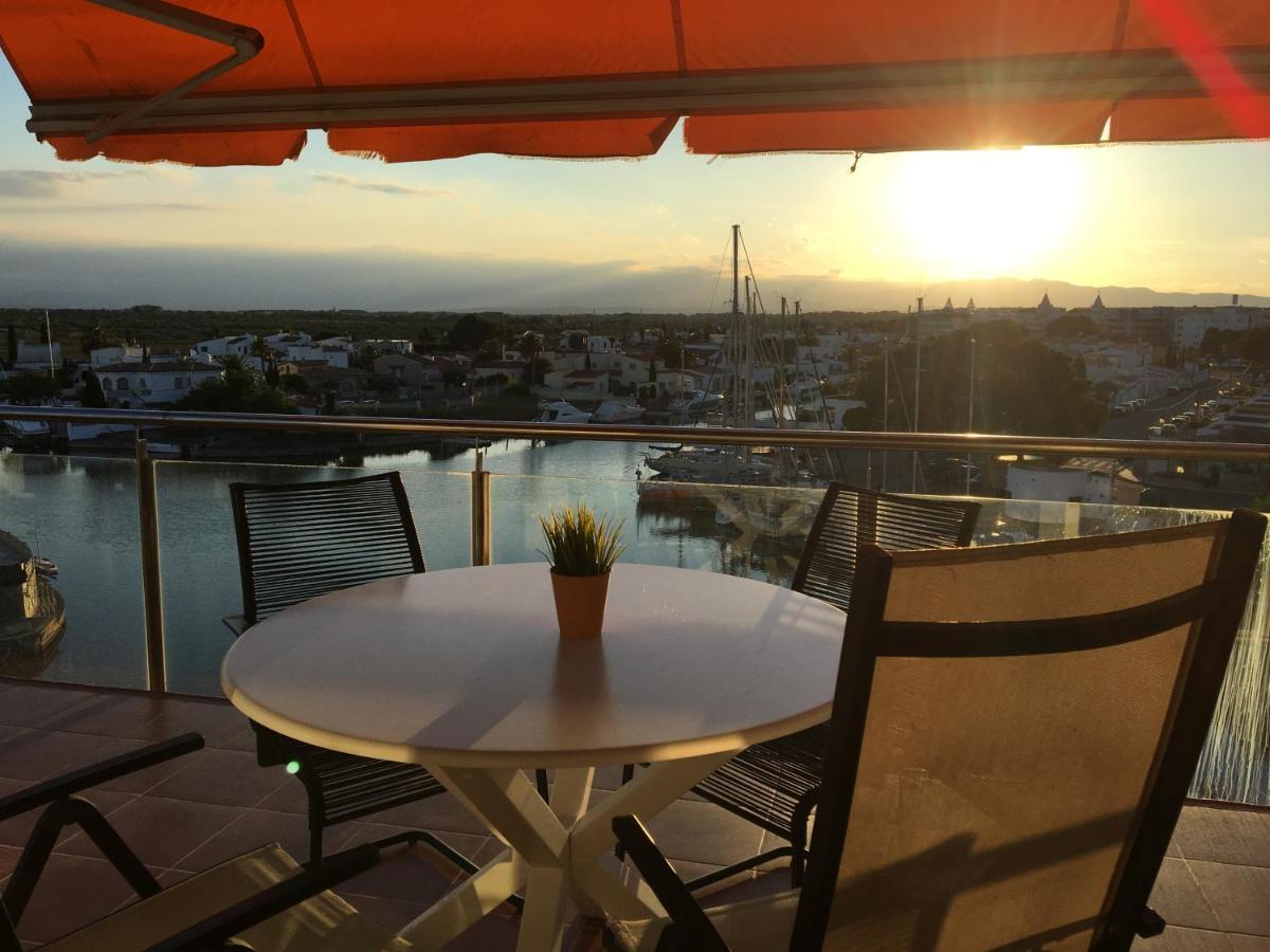 Vue Panoramique sur la Mediterrannée, appartement sur canal&proche plage Roses Extérieur photo