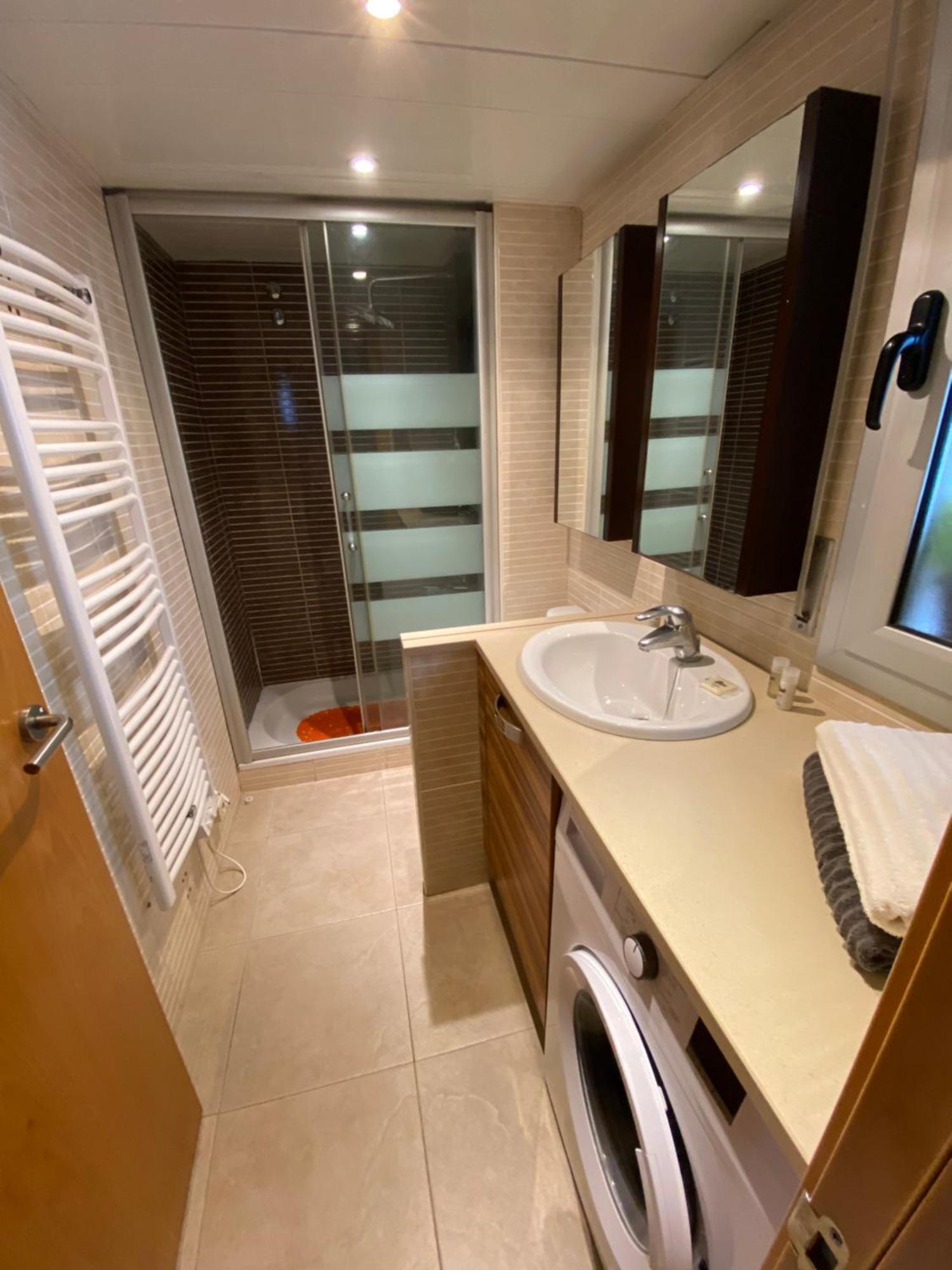 Vue Panoramique sur la Mediterrannée, appartement sur canal&proche plage Roses Extérieur photo